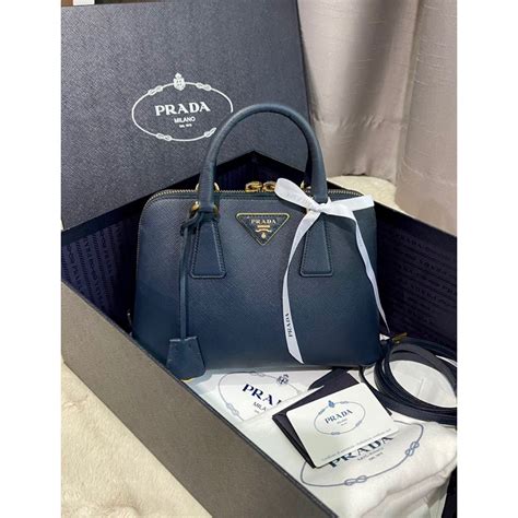 prada alma 25